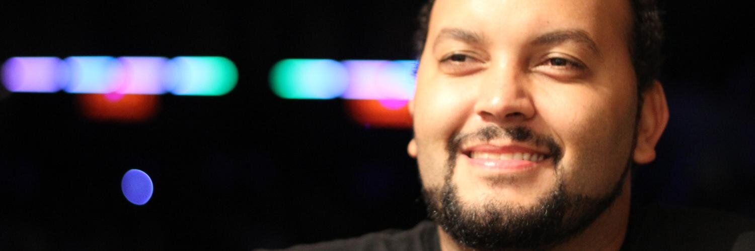 taytayago's profile banner image
