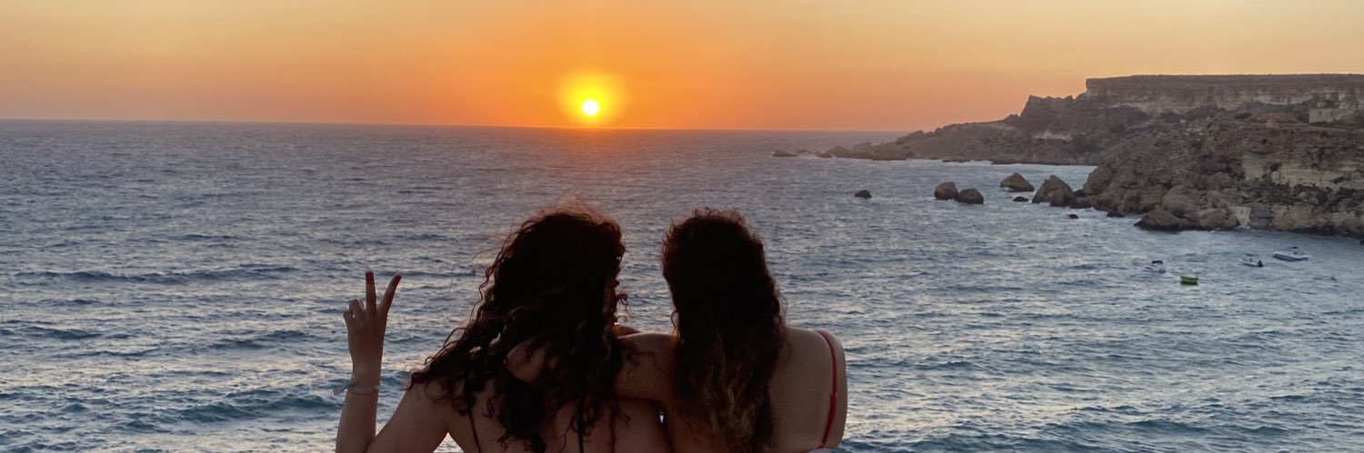 Ineszoo93's profile banner image