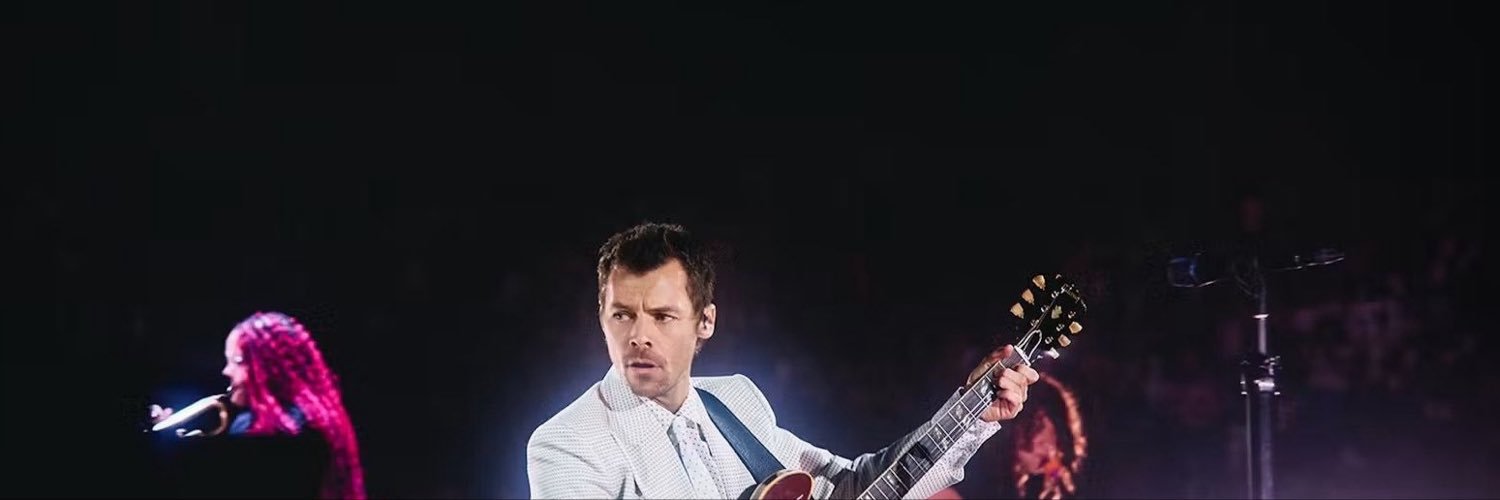 belsissii's profile banner image