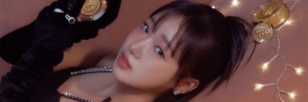 Choi Yoojung INA 🌻🌻🌻 banner