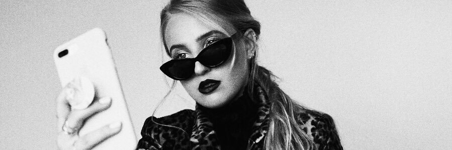 veronica_dunne's profile banner image