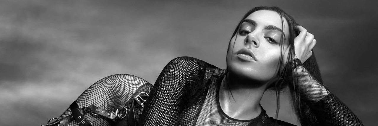 Max banner