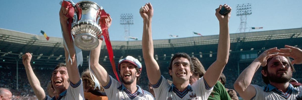 Seán. banner