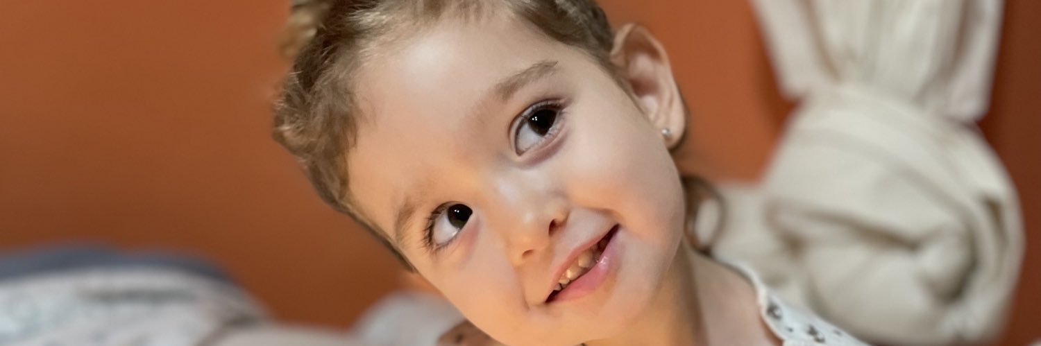 13Melaniaa's profile banner image