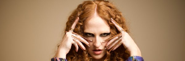 LisaCanny Profile Banner