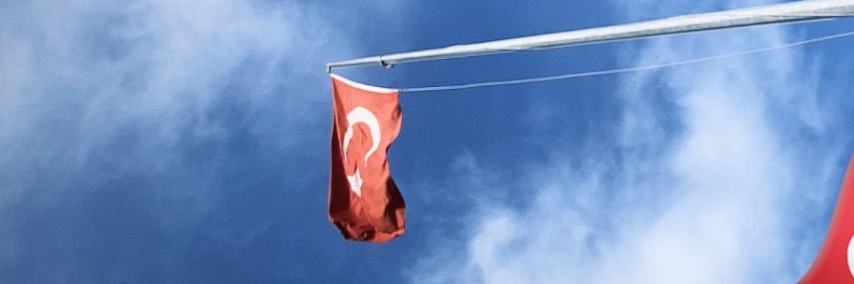ozsalapguney's profile banner image