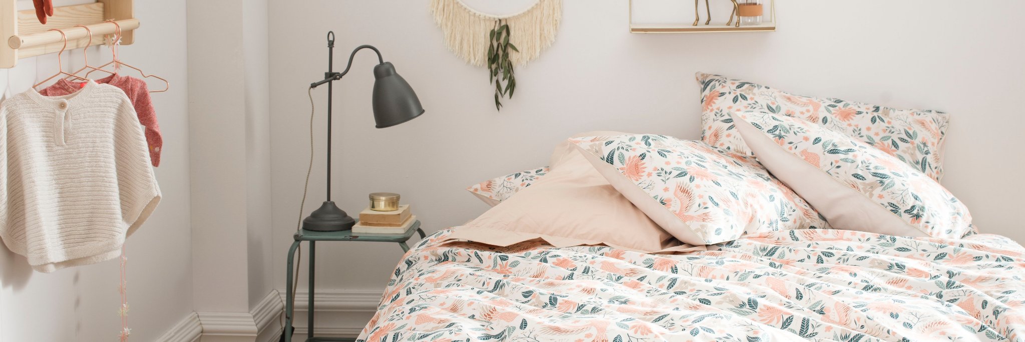 EssixHome's profile banner image