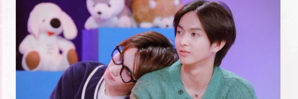 lovelyople0128's profile banner image