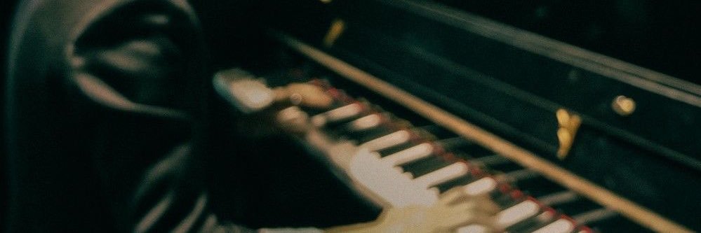 akaryous's profile banner image