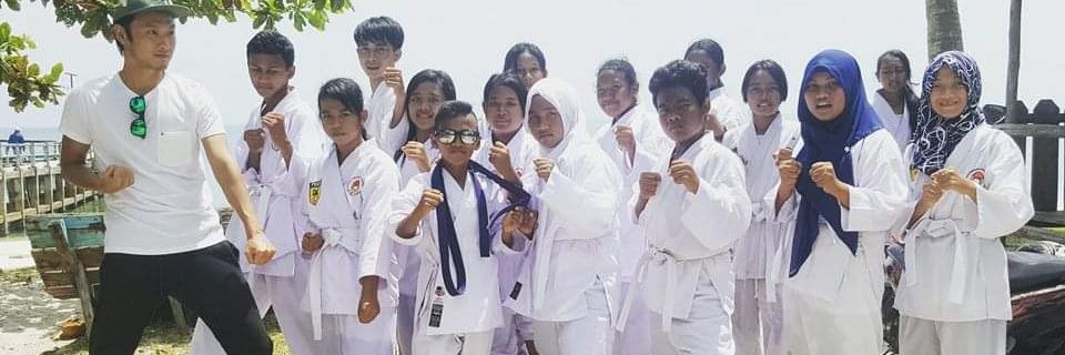 Tesong Kim / キムテソン banner