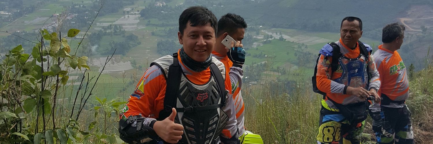dd_putra's profile banner image