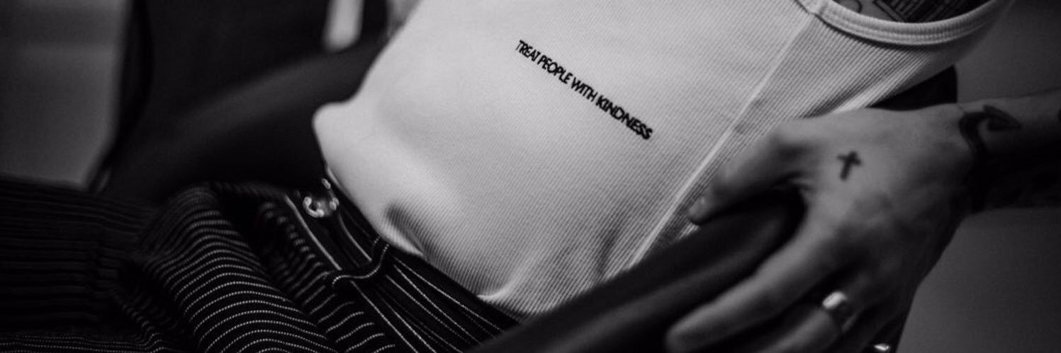 whooperrie's profile banner image