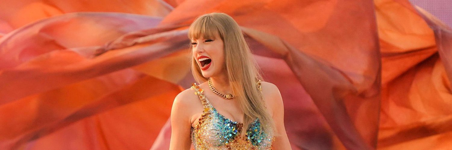 Dani ❤️‍🔥 Showgirl Era banner