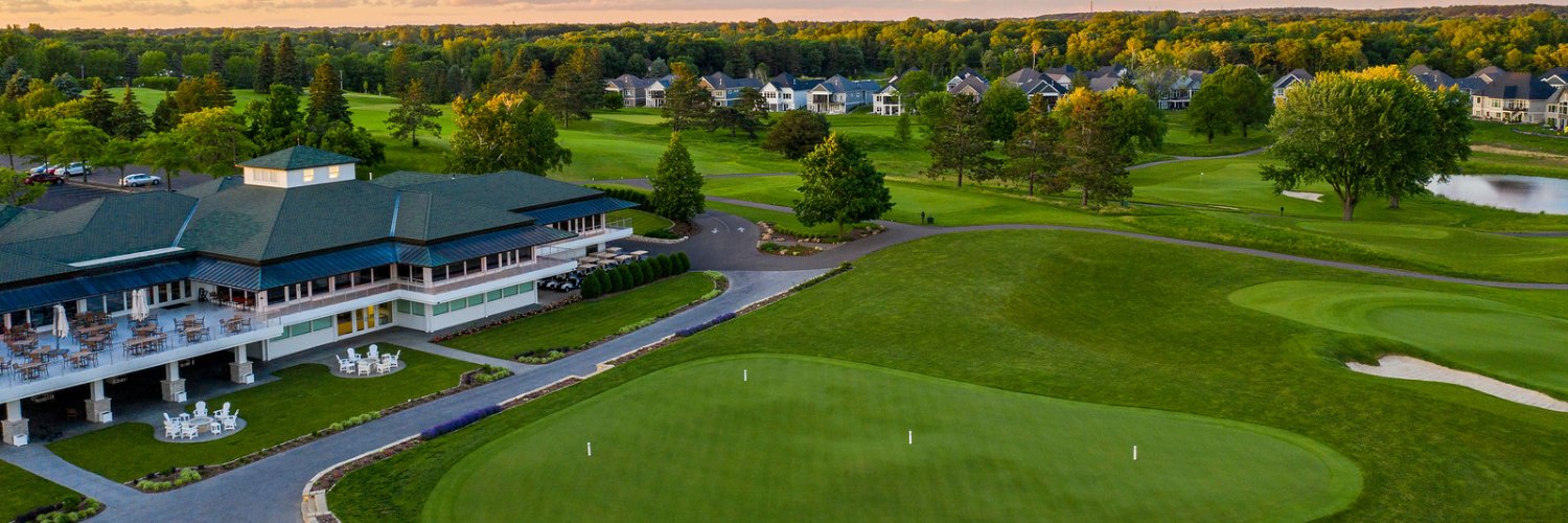 The Royal Club banner