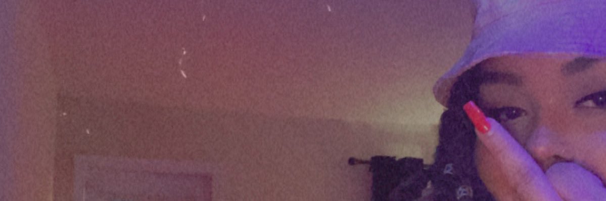 dandra____'s profile banner image