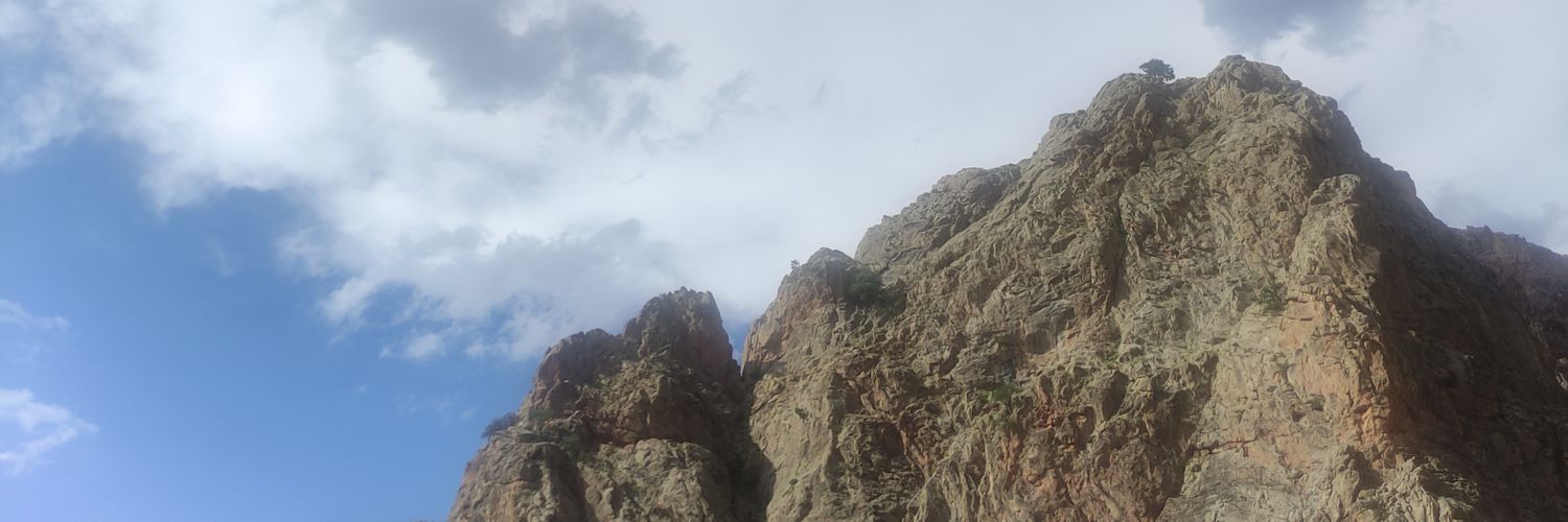 snbstn's profile banner image