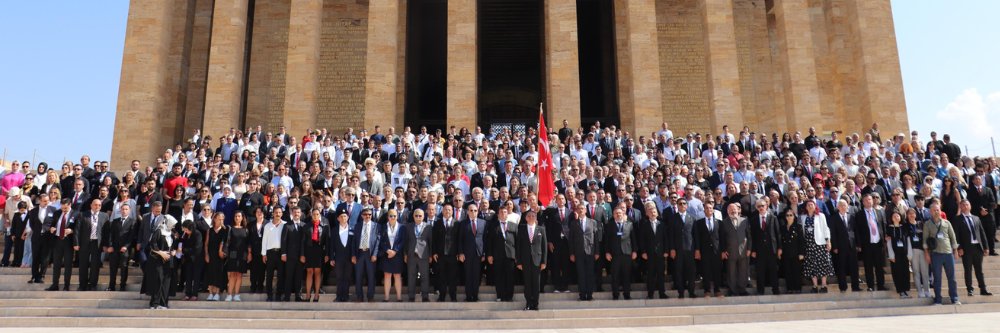 UKAB Partisi - Büyük Şerefli Cephe banner