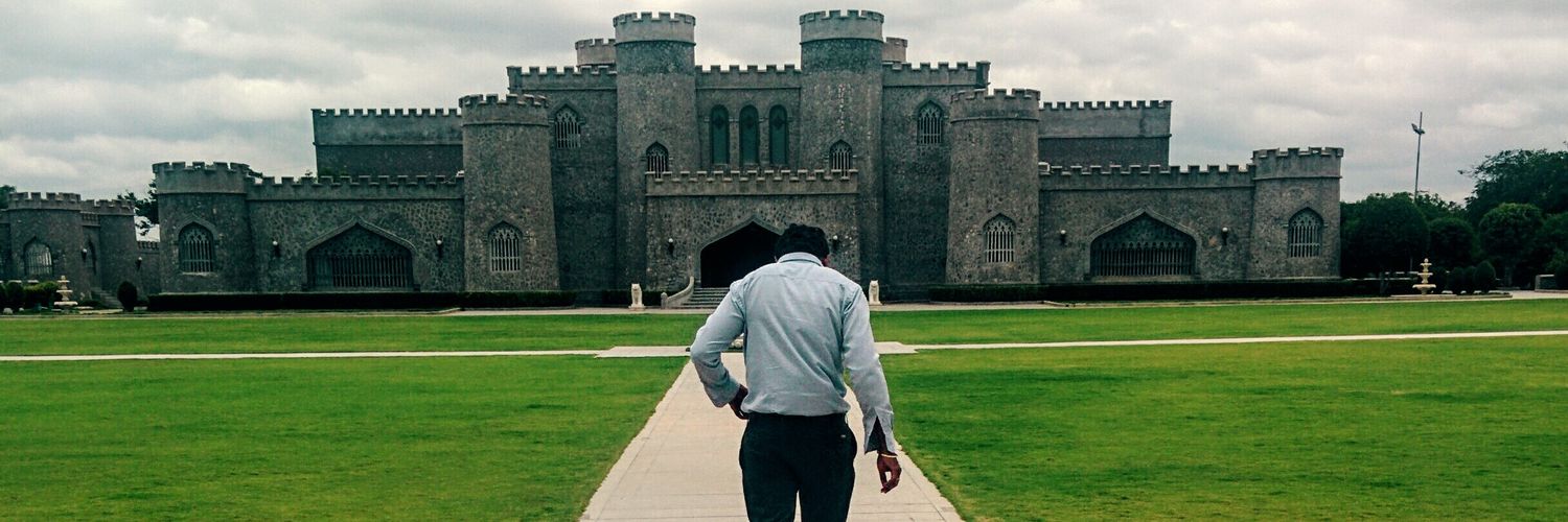 srilus's profile banner image
