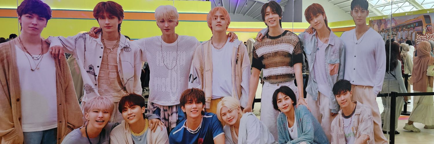 mei•매기 🩵❤🧡 banner