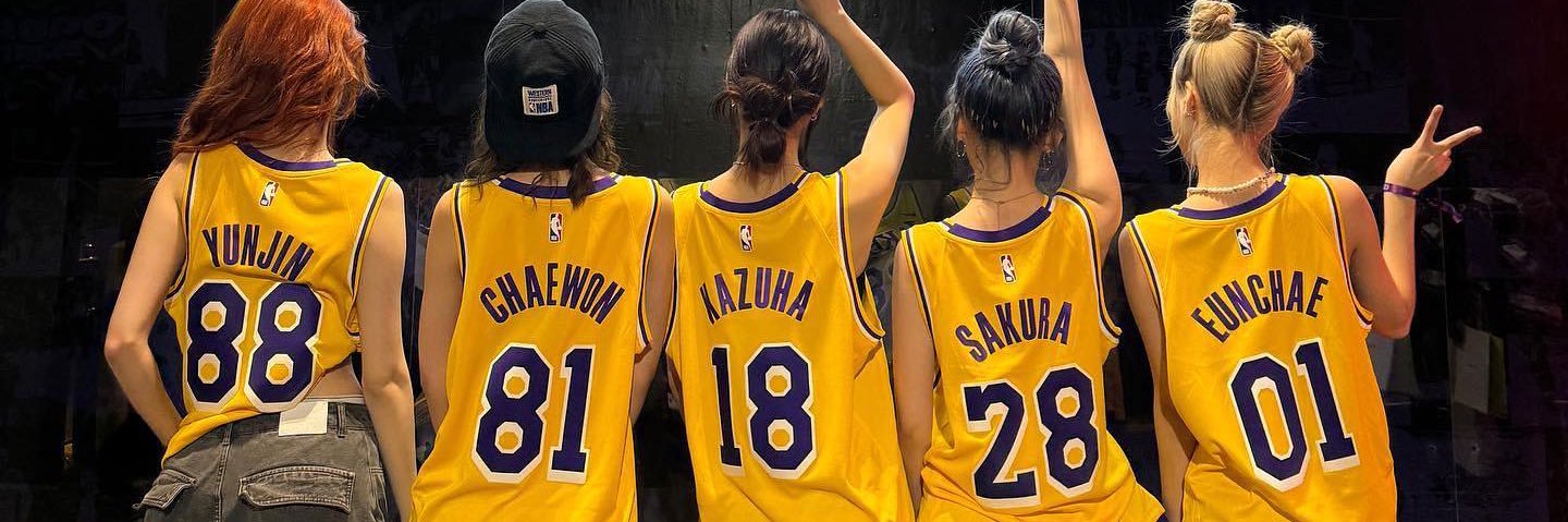 VII banner