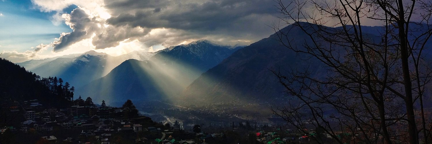 avyaalik's profile banner image