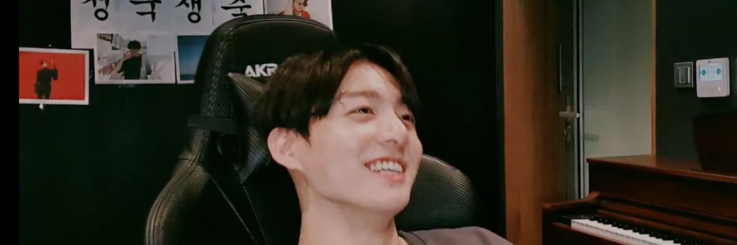 vitaminsugaa's profile banner image
