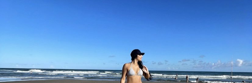 brunaaa04's profile banner image