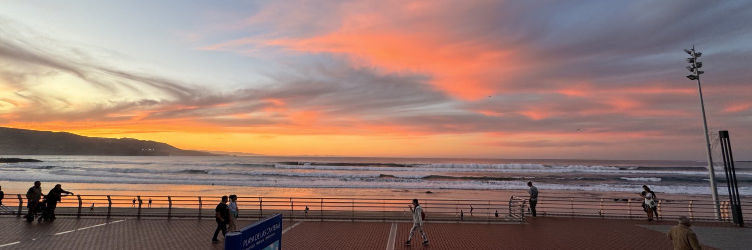carlosliyo's profile banner image