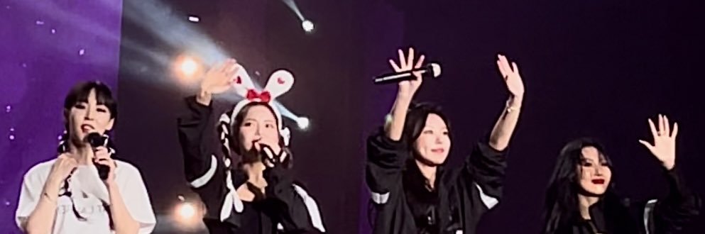 mooflowerr's profile banner image