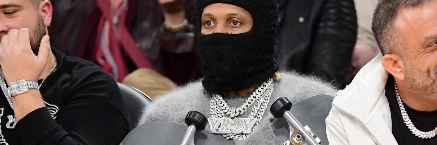 300_________'s profile banner image