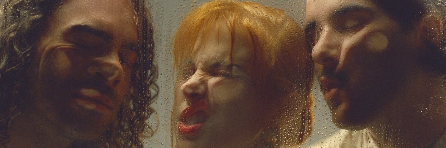 Paramorehappy's profile banner image
