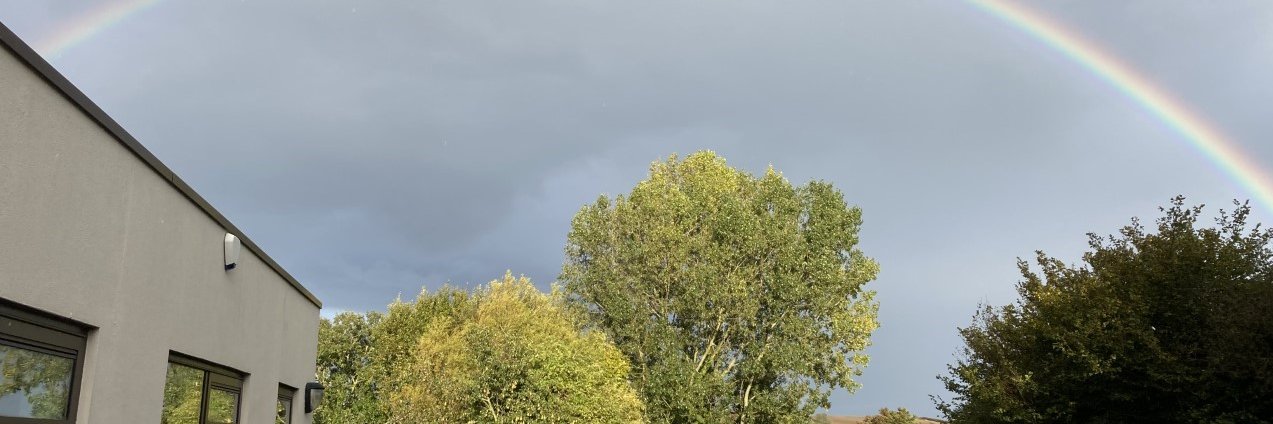 Lindhead School banner