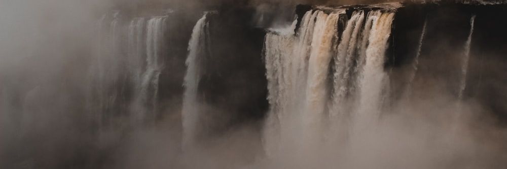 Manda banner