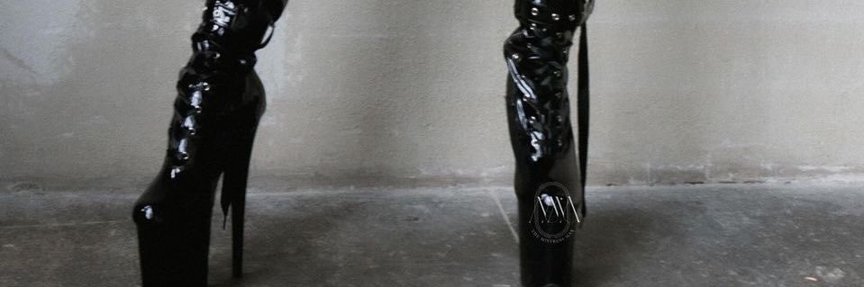 Mistress Max banner