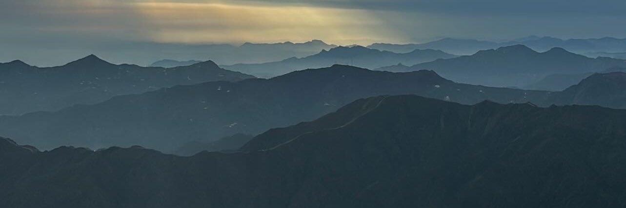 مداوي الأحمري banner