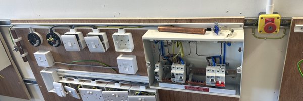 engineering_uk Profile Banner