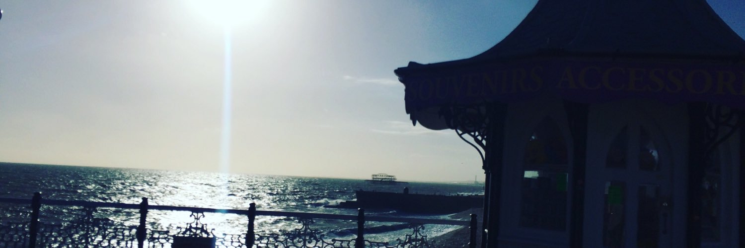 emcrome's profile banner image
