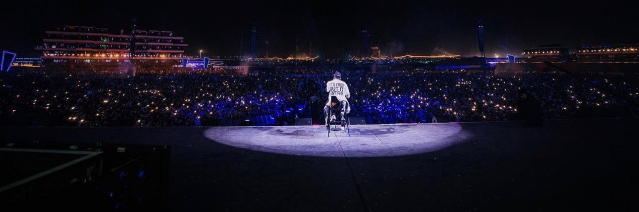 hellofaniight's profile banner image