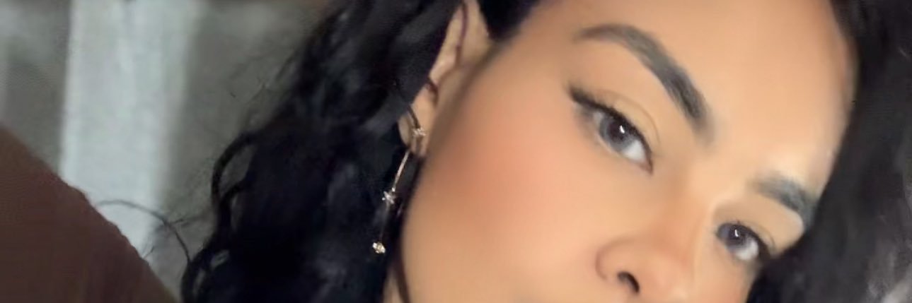 uniquelylulou's profile banner image