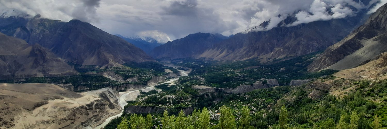 AliaHunzai's profile banner image