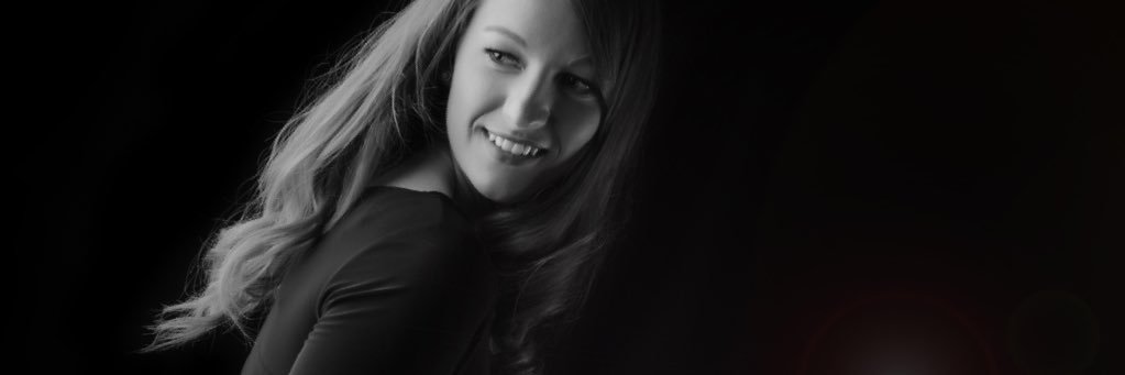 Carlyy1992's profile banner image