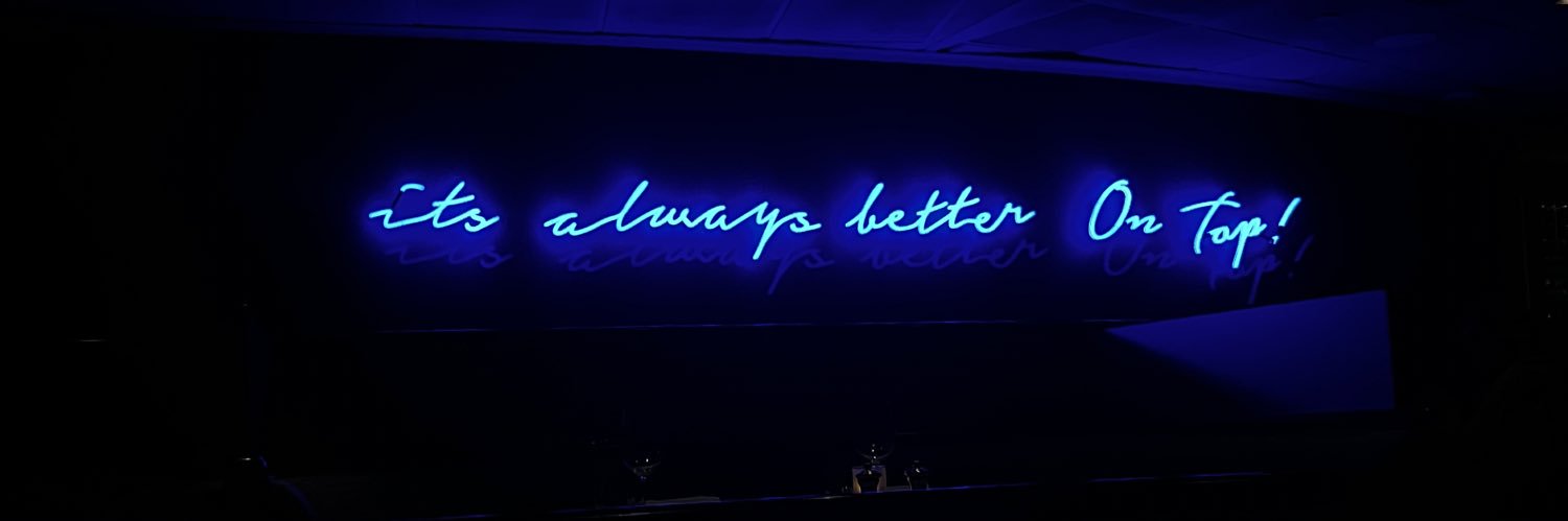 karinaagarc's profile banner image
