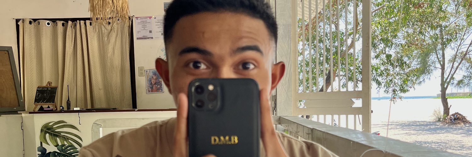 denicebernal4's profile banner image