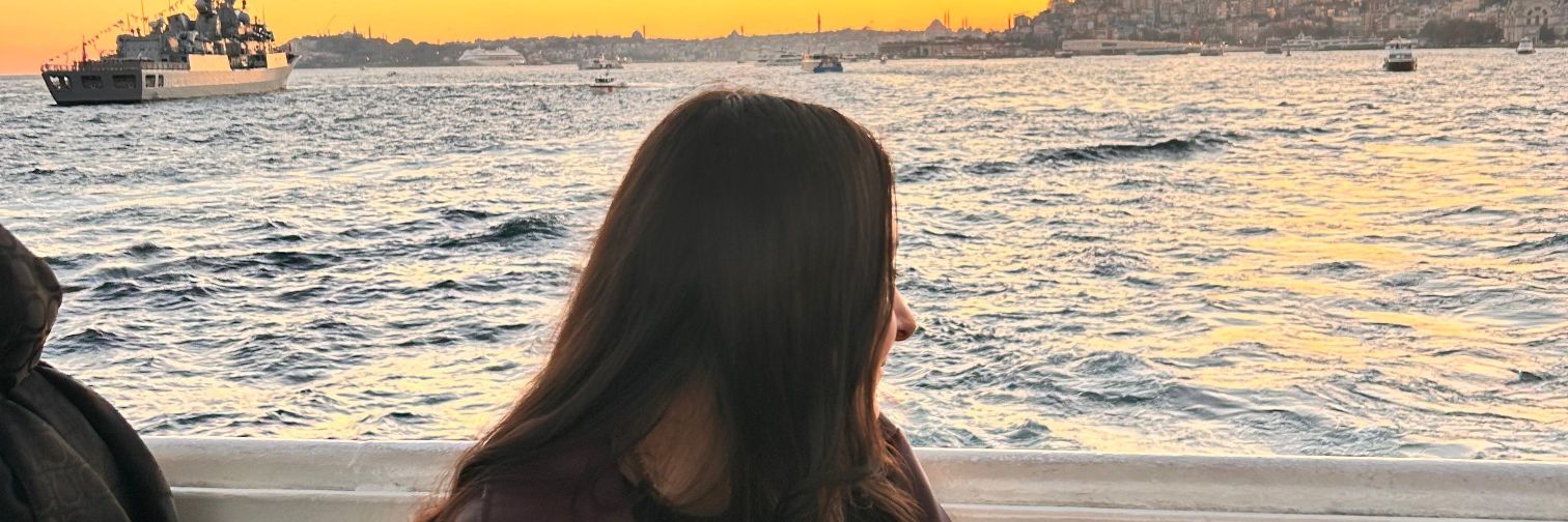 damlaaydn_4's profile banner image
