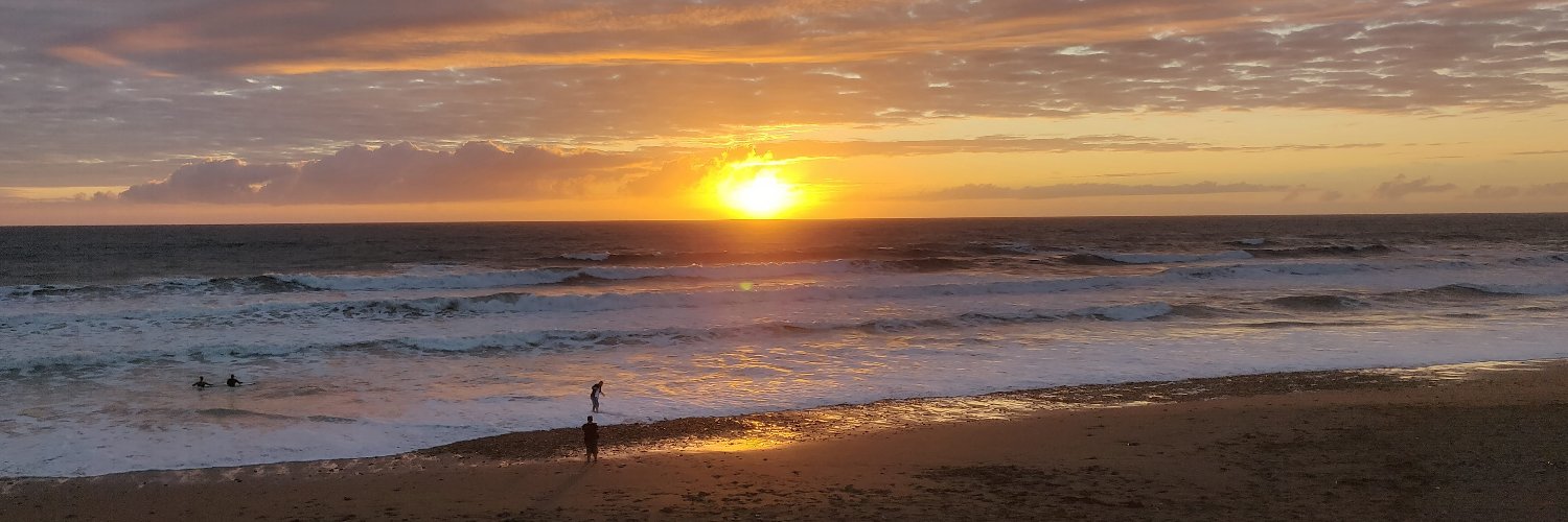 Paul Garside 💙 🟨🟥 banner