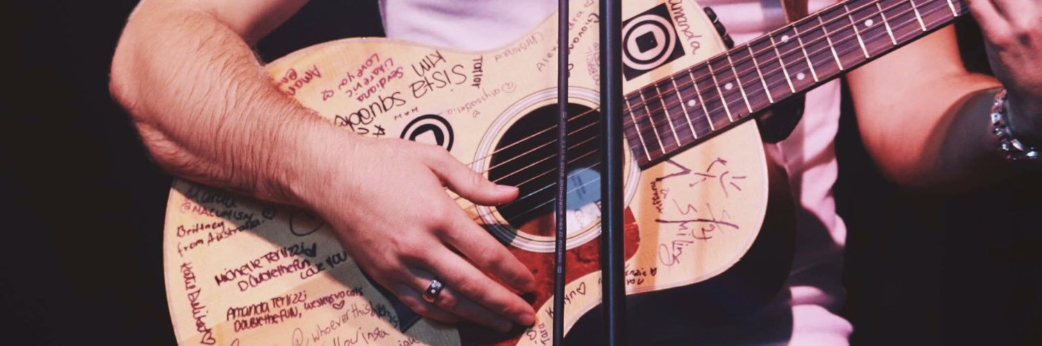 devonneblvd's profile banner image