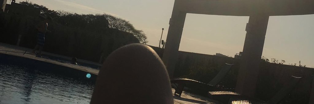 AnaFavari's profile banner image