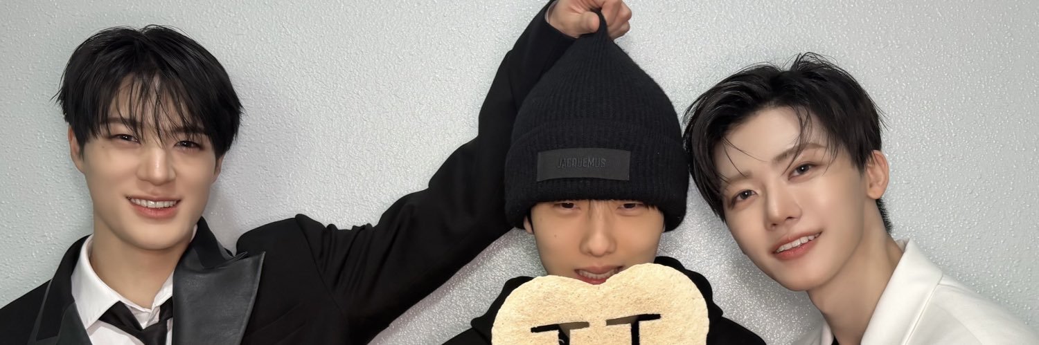 j3fav's profile banner image