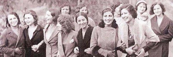 ZeynepAral9 Profile Banner