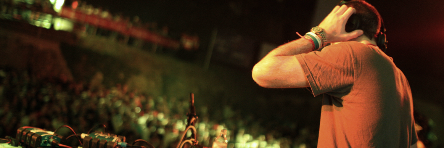 newartistmodel's profile banner image